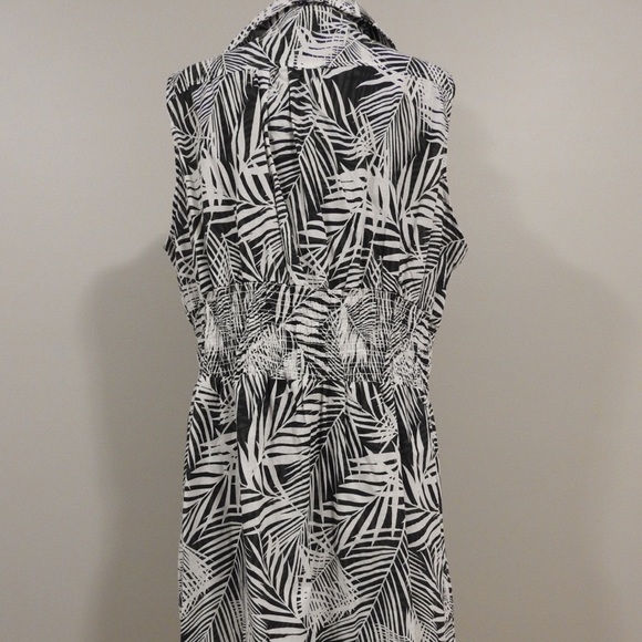 Palm Print Dress - Picture 4 of 4